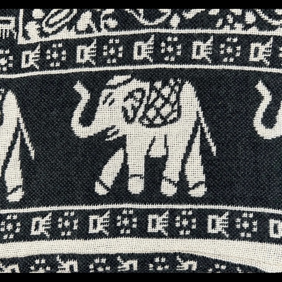 ELEPHANT Scarf Womens Black & Ivory Heavyweight Hindu Boho Infinity Neck Warmer - Picture 5 of 8